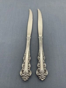 Oneida SOUTHERN BAROQUE Posate Inox 9 1/8" COLTELLI DA BISTECCA SEGHETTATI Set di 2 - Foto 1 di 8