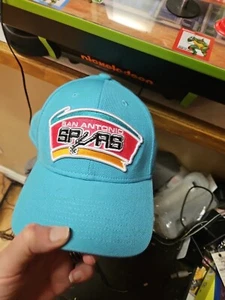 Sombrero San Antonion Spures Mitchell & Ness Tal - Imagen 1 de 3