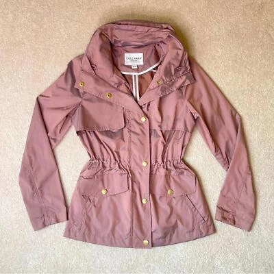 Cole Haan Signature Booker Empacable Chaqueta de Lluvia con Capucha Rosa - Extra Pequeña XS Foto 1 de 4