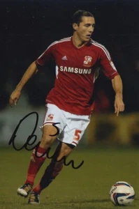 JOE DEVERA HAND SIGNED 6X4 PHOTO SWINDON TOWN FOOTBALL AUTOGRAPH - Picture 1 of 1