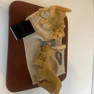 HEREDITIES LABRADORS AND SLIPPERS  PCW12  BY J.SPOUSE 1988 RARE EARLY FIGURINE - Picture 1 of 4