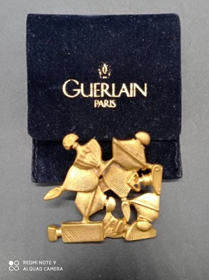 Broche en Bronze GUERLAIN Parfum  , vintage , signée  , authentique + pochette . - Photo 1/4