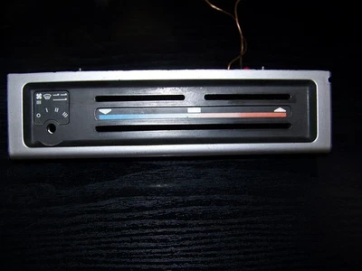 PORSCHE 944 交流和加热气候控制开关挡板脸饰 — 第 1/3 张图片