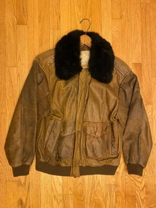 Chaqueta de Cuero Marrón con Cuello de Piel Extraíble Negro Buen Estado Talla Grande 44" LA,CA p/u - Imagen 1 de 2