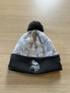 Minnesota Vikings Salute to Service Beanie NFL New Era Camo Pom Hat OSFM - Picture 1 of 5