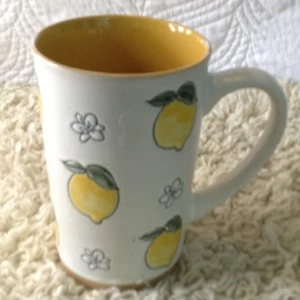 2020 Spectrum Designz Ceramic/Stoneware Spring Lemon Design; 24 oz; Kitchenware - Picture 1 of 4
