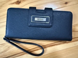 KENNETH COLE  Reaction Black  Wristlet/Wallet W/Checkbook Holder - Picture 1 of 5