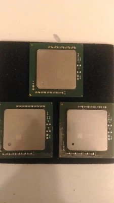 Lotto  =  3 Processori Intel Xeon 2400DP/512/533/1.5V SL6VL - Immagine 1 di 3