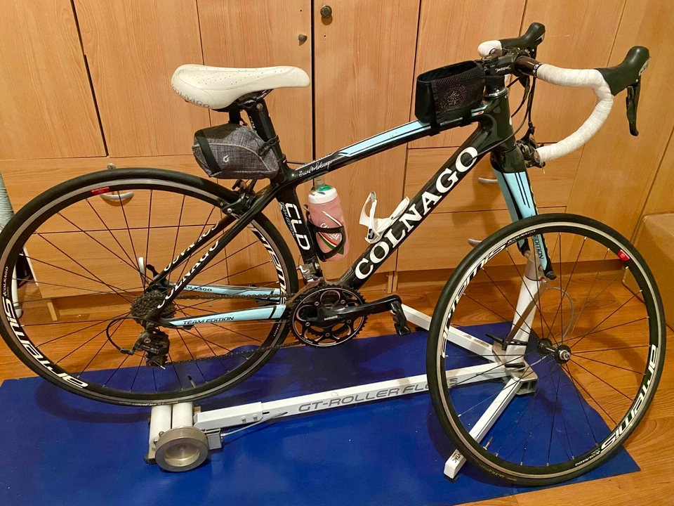 Colnago CLD 团队版。 非常适合开始骑公路自行车的女性 — 第 1/3 张图片