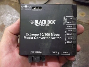 BLACK BOX LBH100A-P-SC EXTREME 10/100 MBPS MEDIA CONVERTER SWITCH (264-1) - Picture 1 of 5