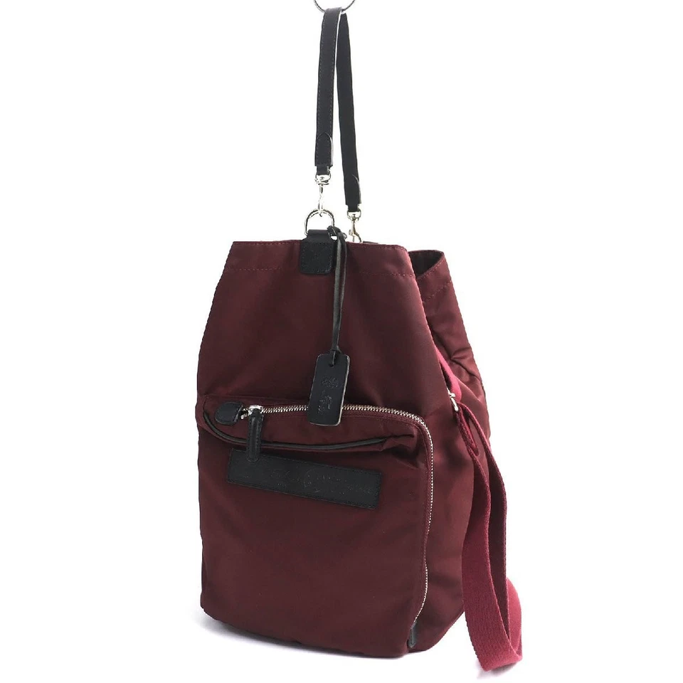 Auténtico bolso de hombro Felisi de cuero de nailon burdeos para mujer usado Foto 1 de 4