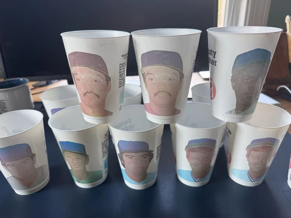 Reggie Jackson Steve Garvey George Brett Dusty Baker 1982 Slurpee Cup Lot (12) - Image 1 of 4