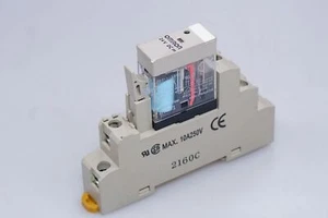 OMRON G2R-1-SN (S) 24VDC Power Relay With Socket 2160C - Picture 1 of 2