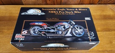 ERTL Screamin' Eagle/Vance & Hines NHRA Pro Stock Bike 1:9 New L.E. 33256 - Image 1 of 4