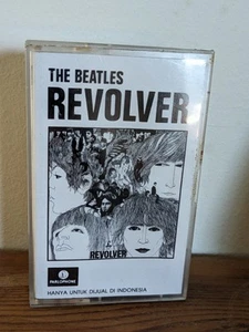 The Beatles - Revolver - Cassette Tape - Album Indonesia Clear Shell Rare VG+ - Picture 1 of 12