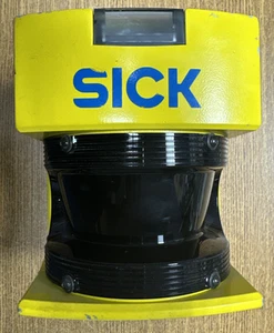 SICK PLS101-312 PROXIMITY SAFETY SCANNER 24VDC **USED GUARANTEED** - Picture 1 of 8