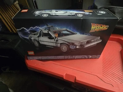 LEGO Icons: Regreso al Futuro Máquina del Tiempo (10300) Foto 1 de 2