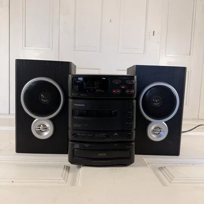 K836 Panasonic SA-CH33 Compact HiFi System CD Tape Deck Radio AUX Input Speakers - Image 1 of 4