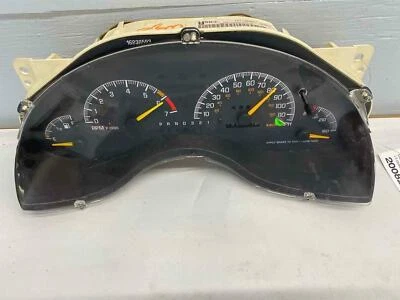 Velocímetro PONTIAC GRAND PRIX 98 99 00 01 02 03 EE. UU. Cluster Foto 1 de 4