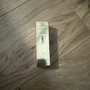 YSL Loveshine High Shine - Shade 44 Nude - New - Picture 1 of 4