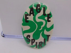 Pulsante Pinback Vintage Bianco Verde e Nero Eagle Spirit 1971 Wincraft Sports - Foto 1 di 5