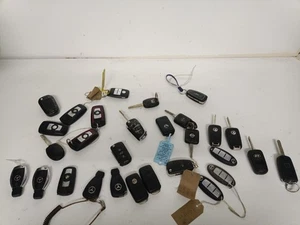Job Lot Keys Car Fobs Bundle Mercedes Ford Volkswagen Nissan BMW Kia Honda X29 - Picture 1 of 6