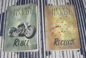 Helen Hardt Wolves of Manhattan Rebel #1 & Recluse #2 Trade Size PB Erotica VG ! - Imagen 1 de 5