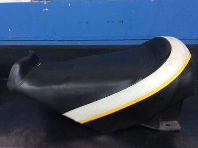 Skidoo REV MXZ Renegade GSX Summit Mach Z 1000 04-07 Seat  *SMALL TEAR* 22010707 - Image 1 of 4