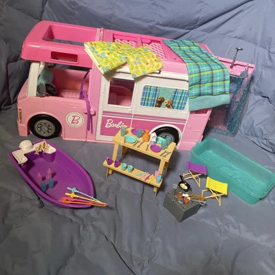 ​2019 Mattel Barbie 3-in-1 Pink * DREAM CAMPER * RV * Vehicle & Many Accessories - Image 1 of 4