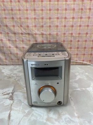 Mini JVC UX 7000 R Silver HiFi Stereo CD Radio MD AUX Volume Gain  - Image 1 of 4
