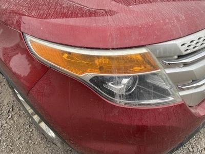 Conjunto de faros derechos usados se adapta a: Ford Explorer 2014 base halógeno sin policía p Foto 1 de 4