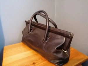 Renato Angi Leather Handbag. - Picture 1 of 7