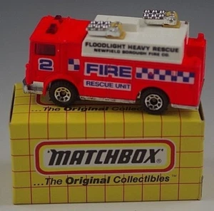MATCHBOX AUXILIARY POWER FIRE TRUCK MB57 1/64 SCALE NIB - Picture 1 of 7