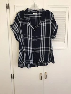 Lucky Brand Women's L Navy/White Short Sleeve Button Front Top - Image 1 of 4