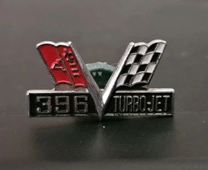 De colección Chevy 396 Turbo-Jet Banderas Sombrero Solapa Pin Impala Corvette Chevelle  - Imagen 1 de 3