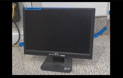 Acer 8 bit and 16 bit and 32 bit and 64 bit display busted for parts - Image 1 of 4