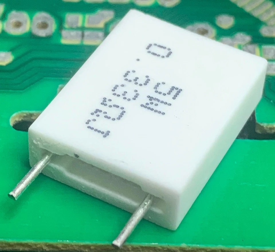 SR PASSIVES 0,33 ohm 5W Resistenza a Filo Serie Metal Plate 14x18x5mm