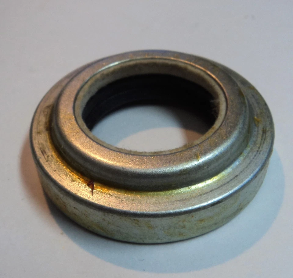 NUEVO sello de piñón trasero para camioneta Chrysler Plymouth Desoto Dodge 1932-36 600230 Foto 1 de 1