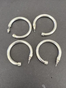 Pendientes de aro vintage idénticos en tono plateado de 3/4 círculos ligeros con respaldo - Imagen 1 de 7