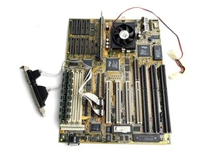ASUS P/I-P55TP4XE Sockel 7 ISA Mainboard + IBM 6x86 P166+ 133MHz + 64 MB RAM - Afbeelding 1 van 4