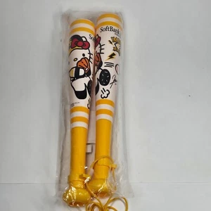 Hello Kitty Baseball Bat Souvenirs - Japan Softbank Hawks Baseball - 2016 Sanrio - Picture 1 of 10