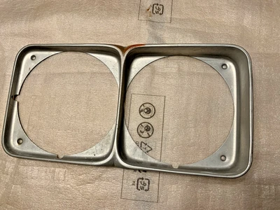 71 72 Oldsmobile Cutlass 442 Original Rejilla Izquierda Faro Borde Bisel Foto 1 de 4