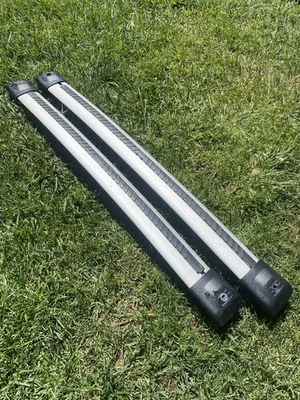 Volvo XC70 2008-2016  Roof Rack Cross Bars Silver Roof Bars - image 1 of 3