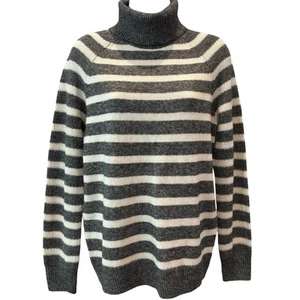 LOFT Women’s Turtleneck Sweater Gray Cream Striped Long Sleeve Pullover Size M - Picture 1 of 5