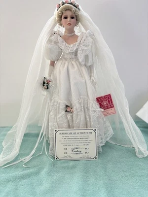 1997 LE Annual Bride, Dynasty Dolls, Bongkoj Lee, COA, 22" porcelain, with stand - Изображение 1 из 4