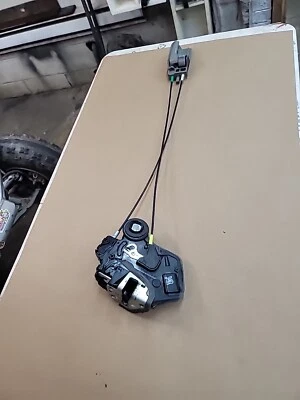 Toyota Corolla 2007 cerradura de puerta lateral del pasajero trasero y manija mecánica (Bin303) Foto 1 de 4