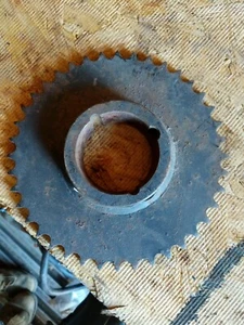 Martin 40BTB40 1610 Taper Bushed Sprocket 40 Teeth - Picture 1 of 5