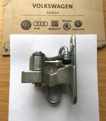 VOLKSWAGEN TRANSPORTER T5 03-15 - FRONT LOWER DOOR HINGE RIGHT SIDE  GENUINE NEW - Image 1 of 4