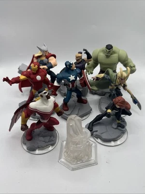 Lote de 8 bonecos Avengers Disney Marvel Infinity 2.0 - Imagem 1 de 4