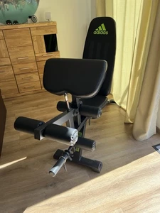 Adidas „Unbenutzte“Performance Trainingsbank mit Curlpult und Beincurler  - Bild 1 von 6